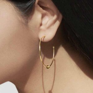 feature-earrings.jpg